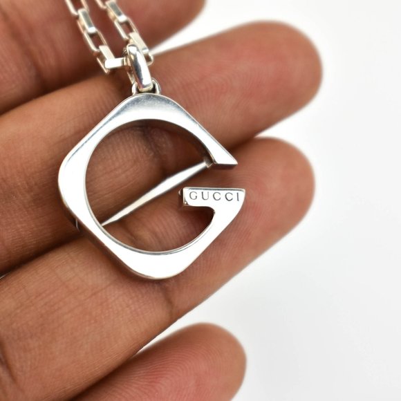 GUCCI: Sterling Silver G Pendant Logo Necklace - Picture 4 of 8
